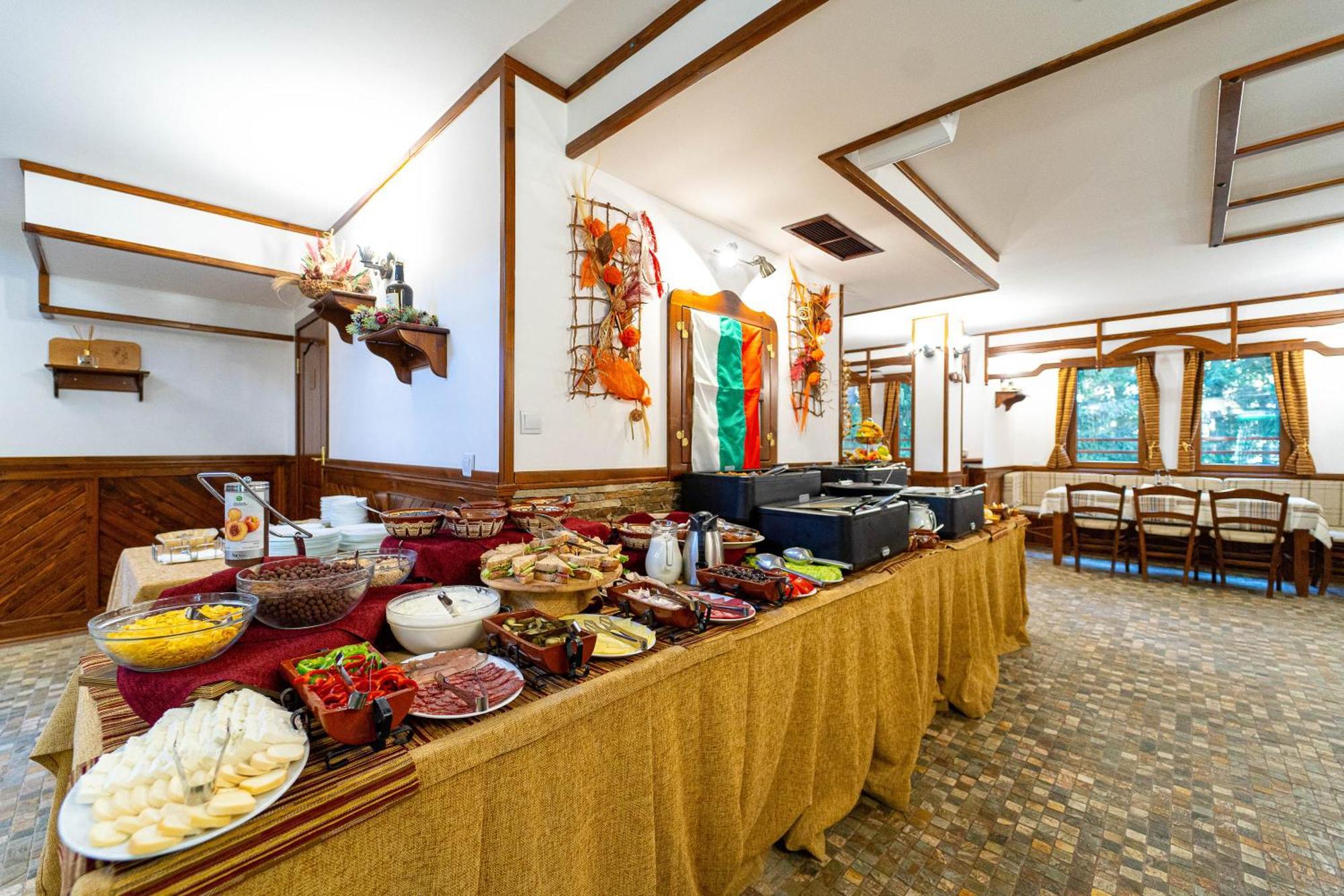 Mpm Family Hotel Merryan パンポロボ エクステリア 写真